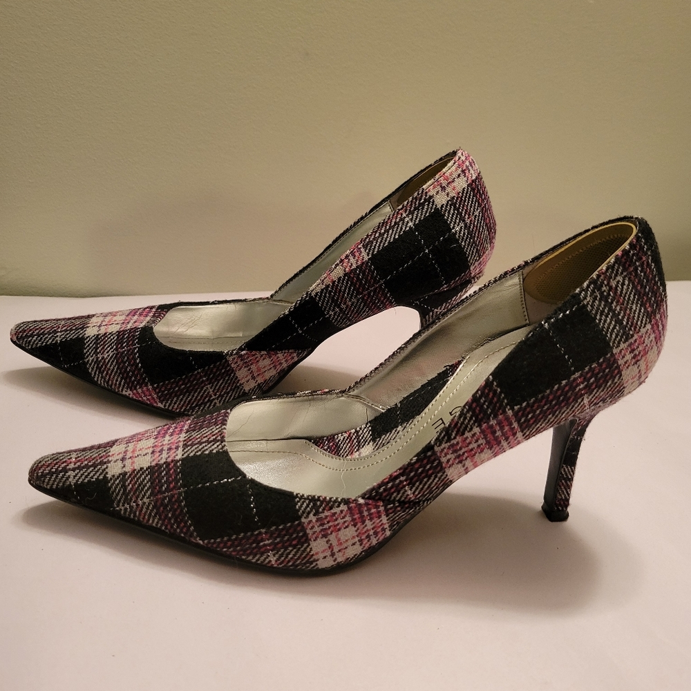Rampage Pink Plaid Heels